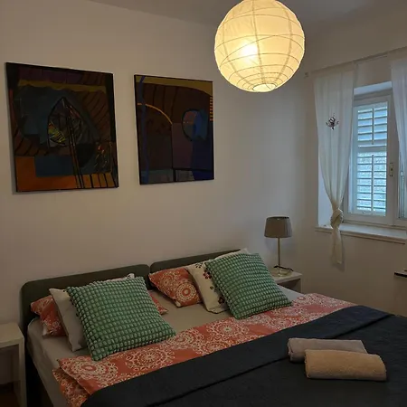 Legrand Town Center Apartment Makarska